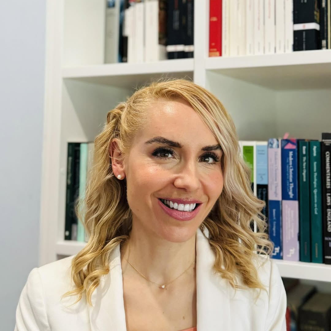 Dr Sarah Irving-Stonebraker